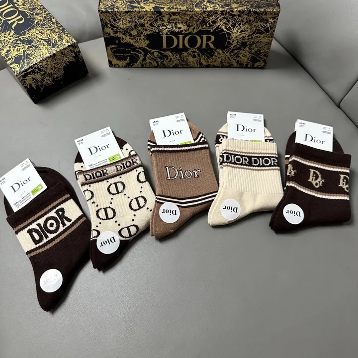 スーパーコピー ディオール 靴下