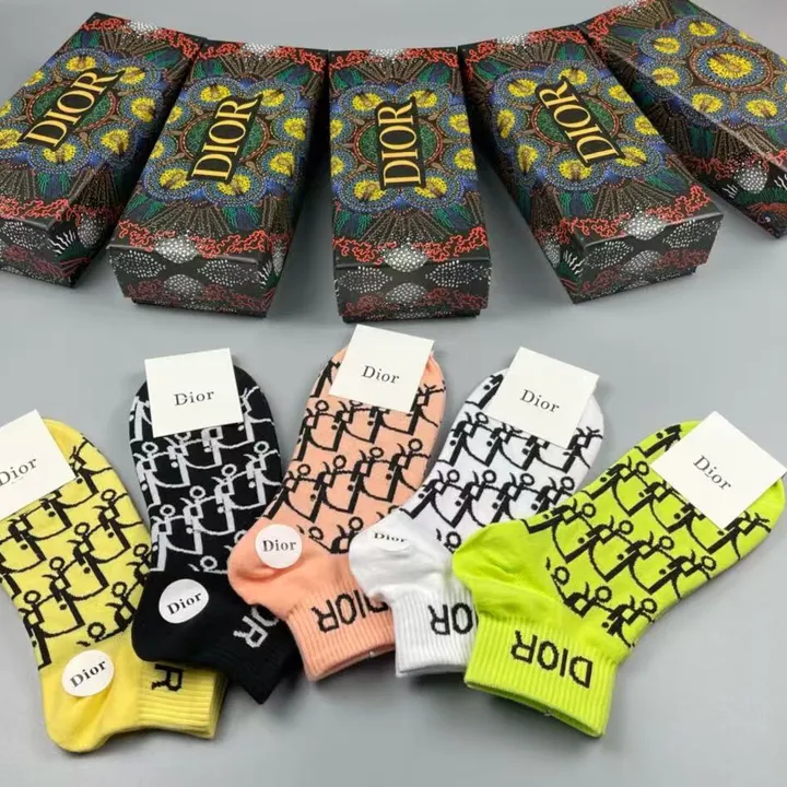 スーパーコピー ディオール 靴下