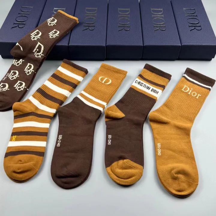 スーパーコピー ディオール 靴下