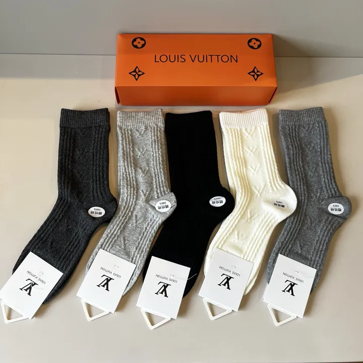スーパーコピー ルイヴィトン 靴下