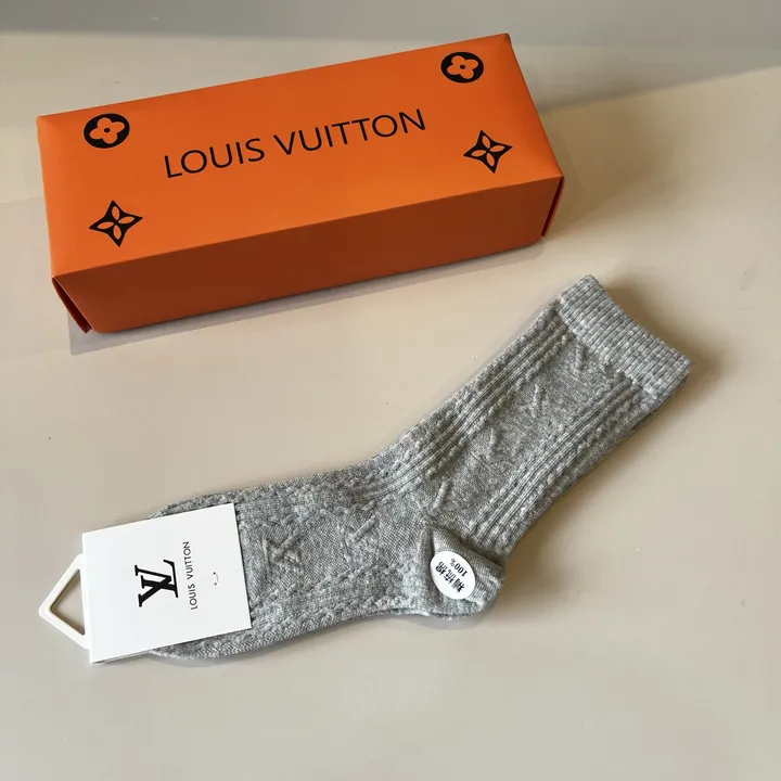 スーパーコピー ルイヴィトン 靴下