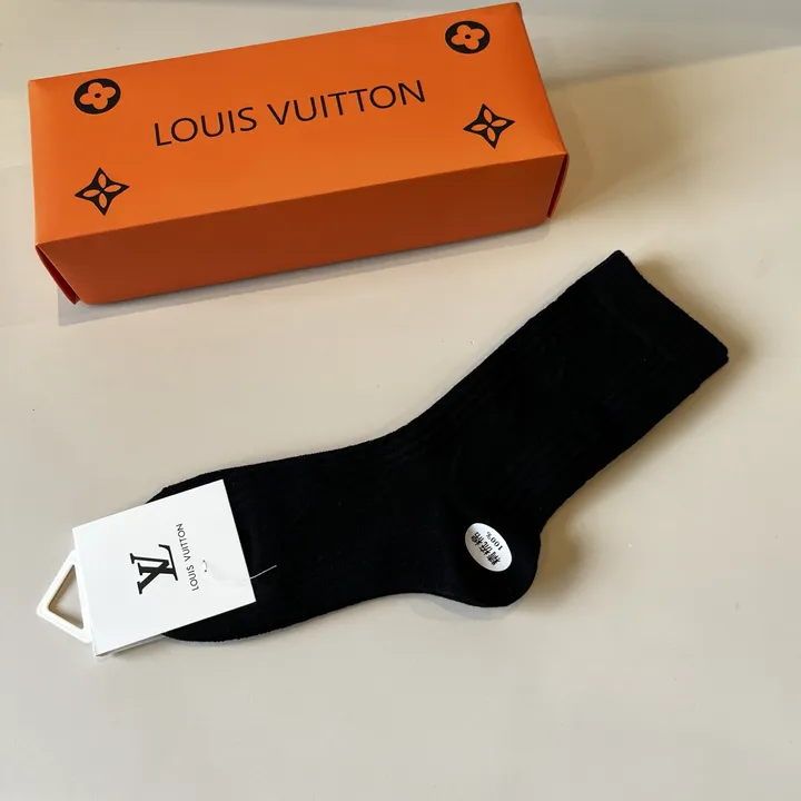 スーパーコピー ルイヴィトン 靴下