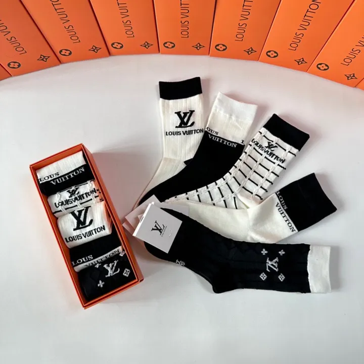 スーパーコピー ルイヴィトン 靴下