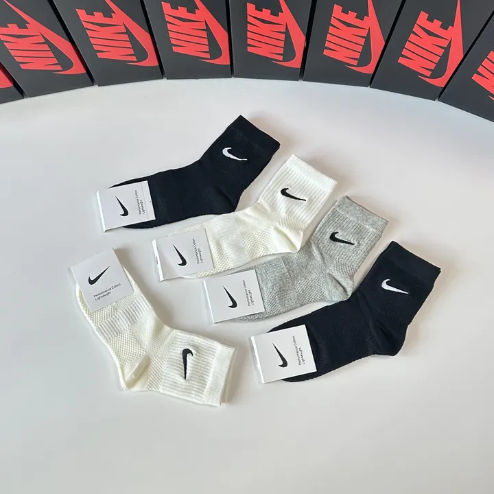 スーパーコピー ナイキ 靴下