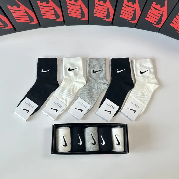 スーパーコピー ナイキ 靴下