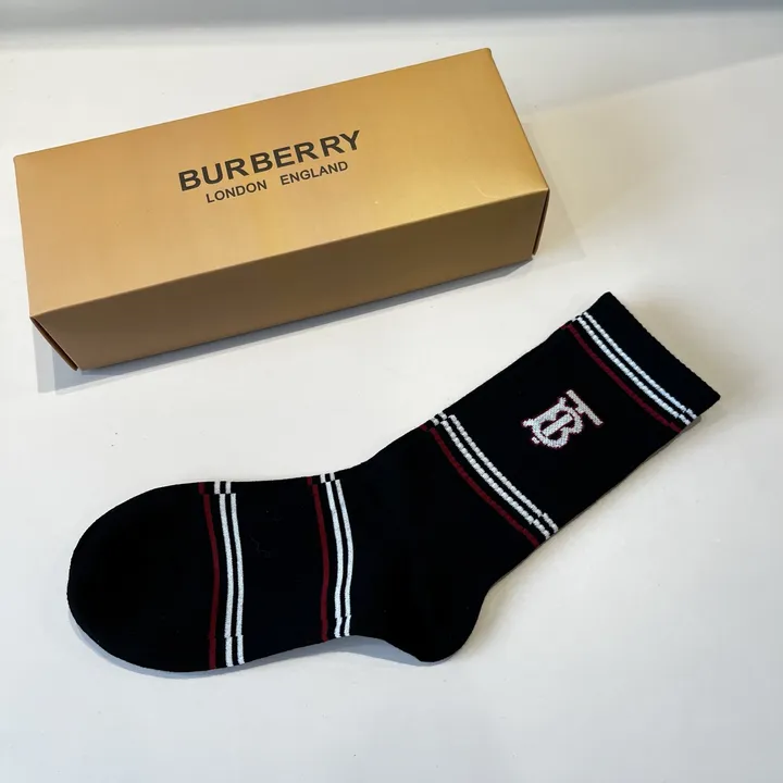 スーパーコピー プラダ 靴下