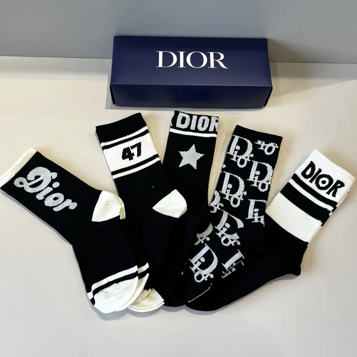スーパーコピー ディオール 靴下