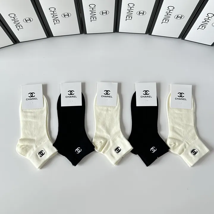 スーパーコピー シャネル 靴下