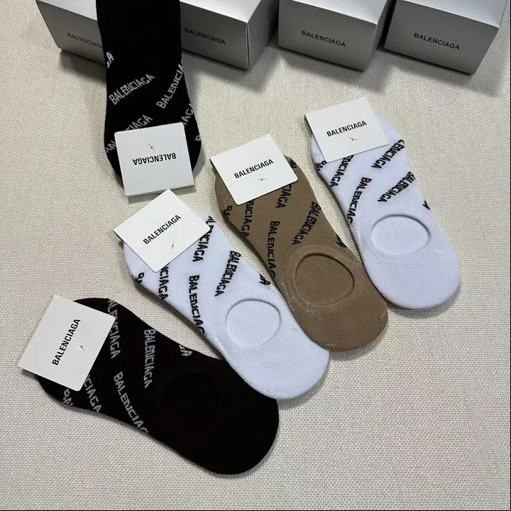 スーパーコピー バレンシアガ 靴下
