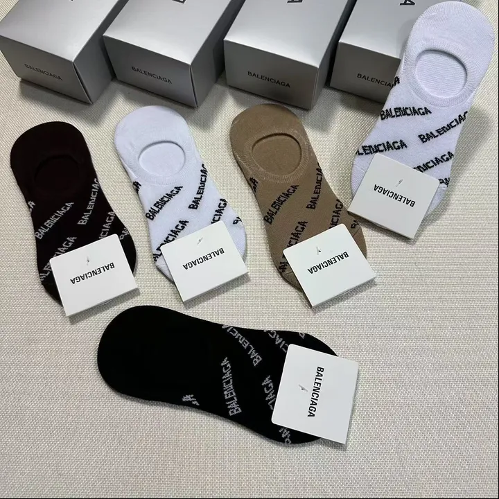 スーパーコピー バレンシアガ 靴下