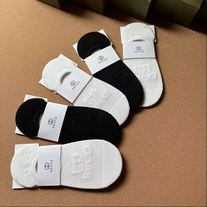 スーパーコピー グッチ 靴下