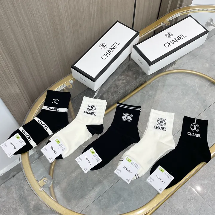 スーパーコピー シャネル 靴下