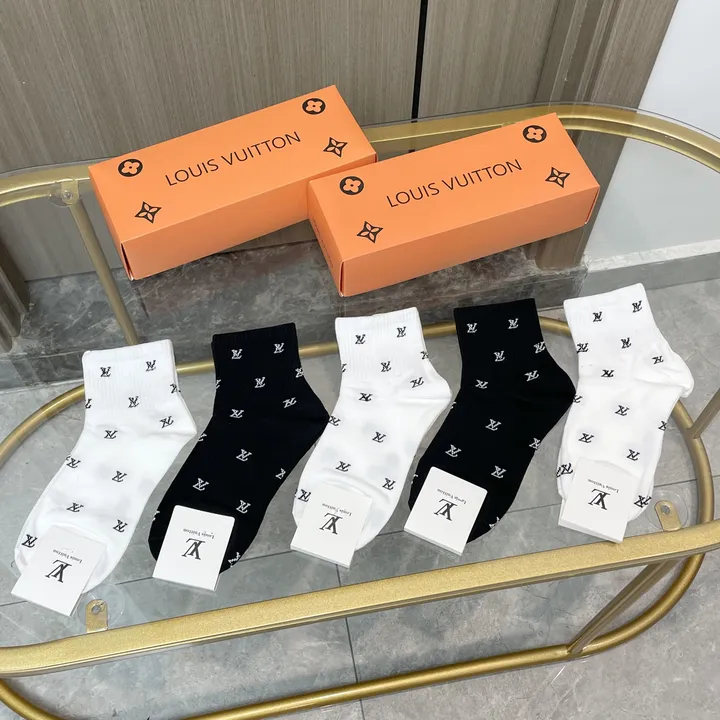 スーパーコピー ルイヴィトン 靴下