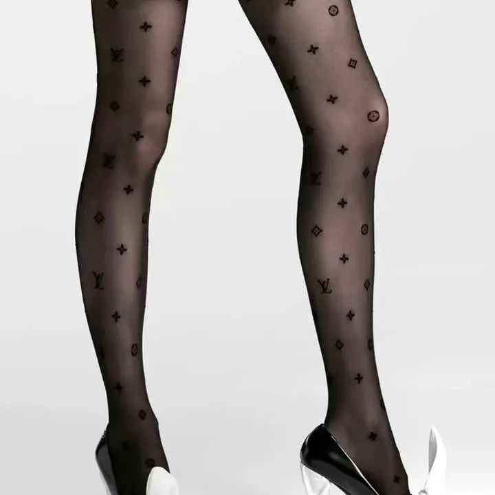 スーパーコピー ルイヴィトン 靴下