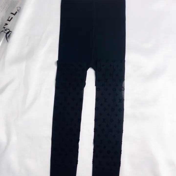 スーパーコピー ルイヴィトン 靴下