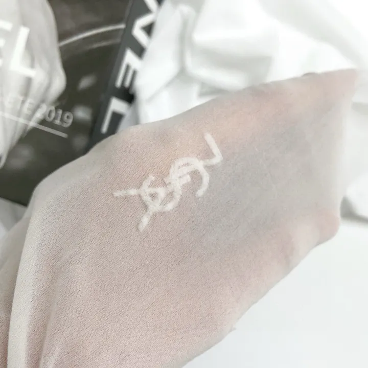 スーパーコピー イブサンローラン 靴下