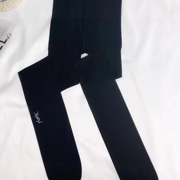 スーパーコピー イブサンローラン 靴下