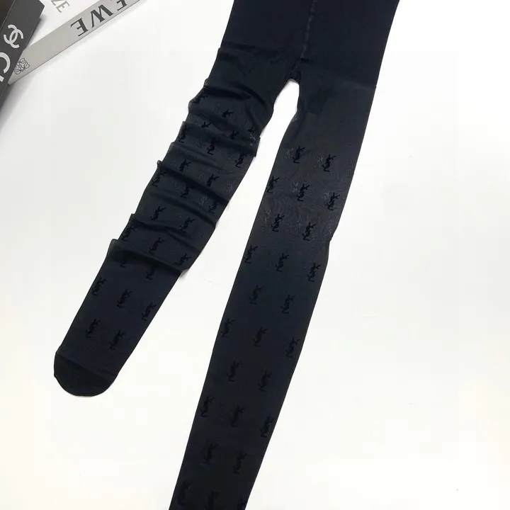 スーパーコピー イブサンローラン 靴下