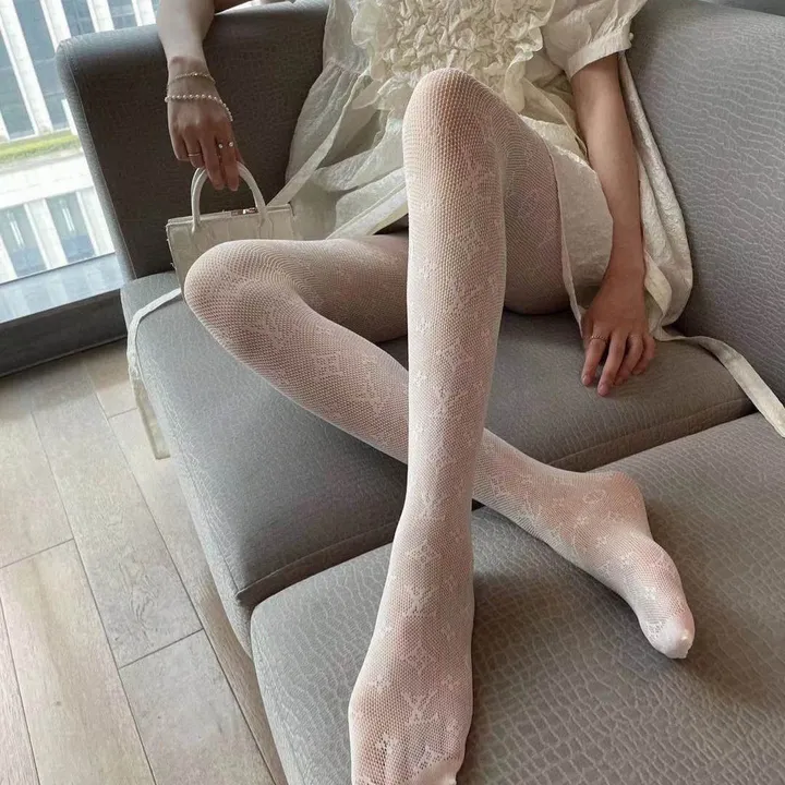 スーパーコピー ルイヴィトン 靴下