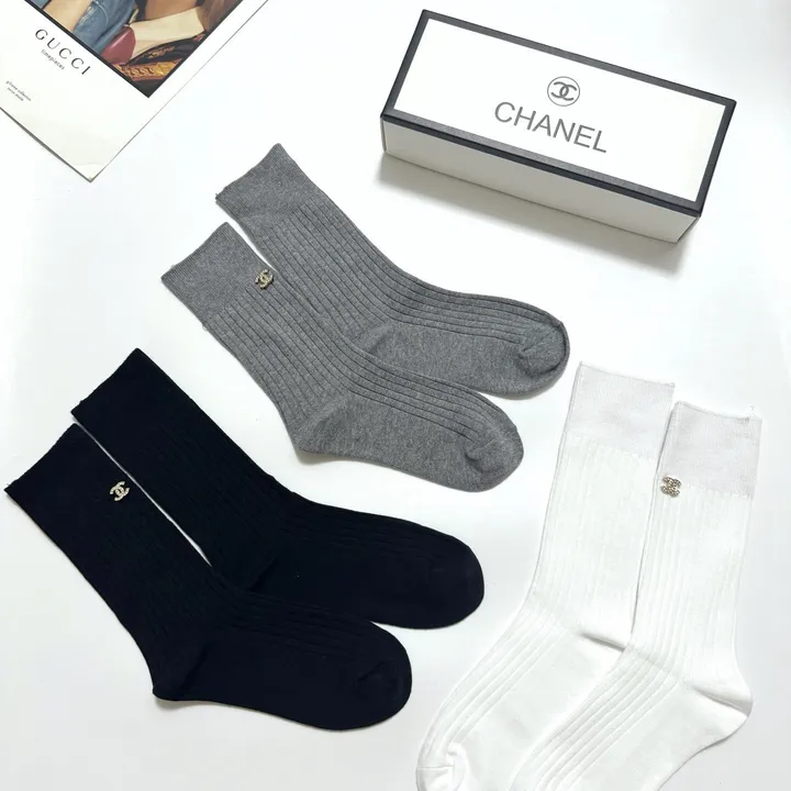 スーパーコピー シャネル 靴下