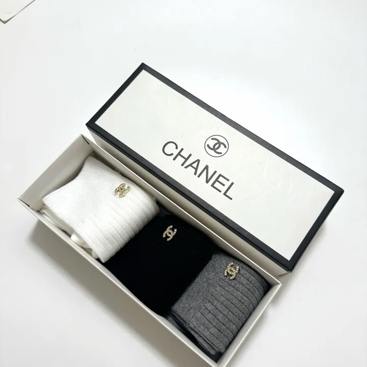 スーパーコピー シャネル 靴下