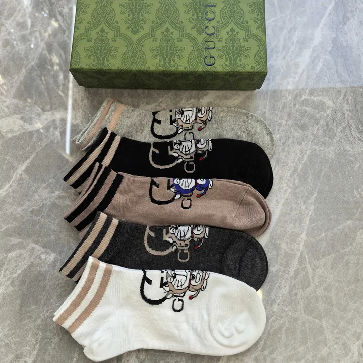 スーパーコピー グッチ 靴下