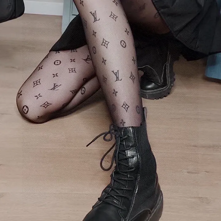 スーパーコピー ルイヴィトン 靴下