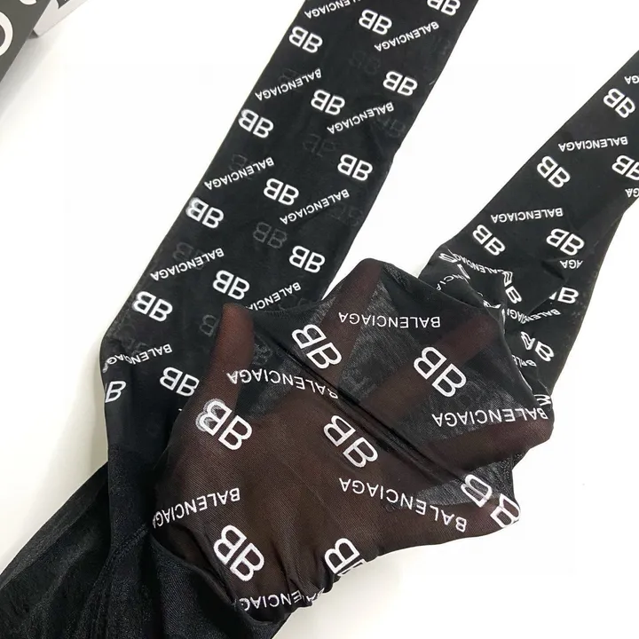 スーパーコピー バレンシアガ 靴下