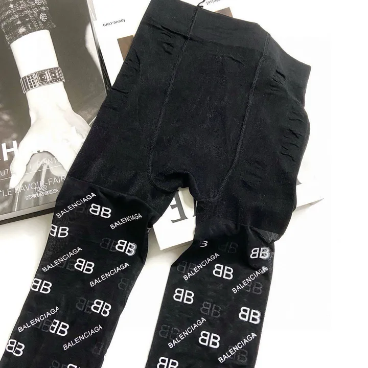 スーパーコピー バレンシアガ 靴下