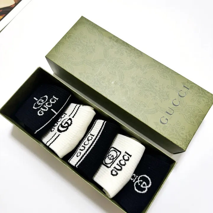 スーパーコピー グッチ 靴下