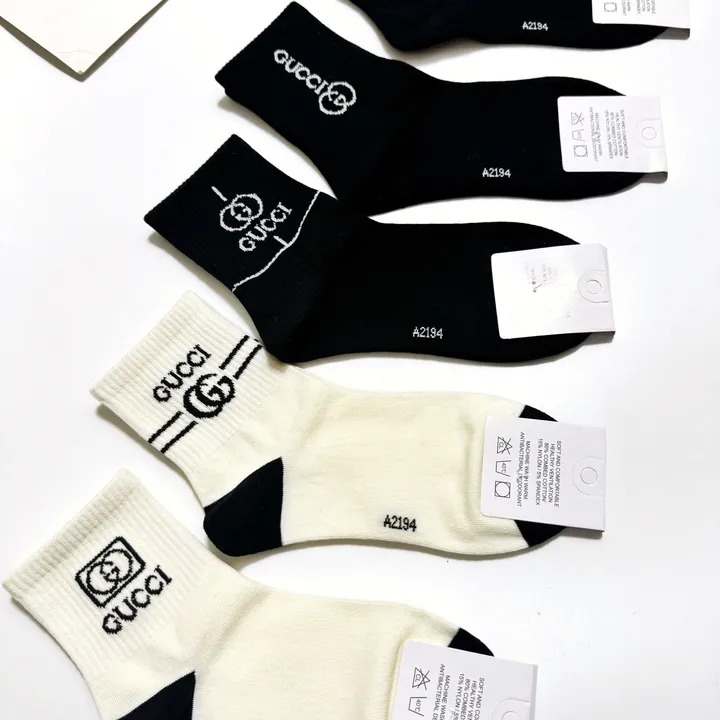 スーパーコピー グッチ 靴下