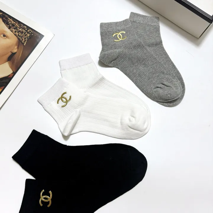 スーパーコピー シャネル 靴下