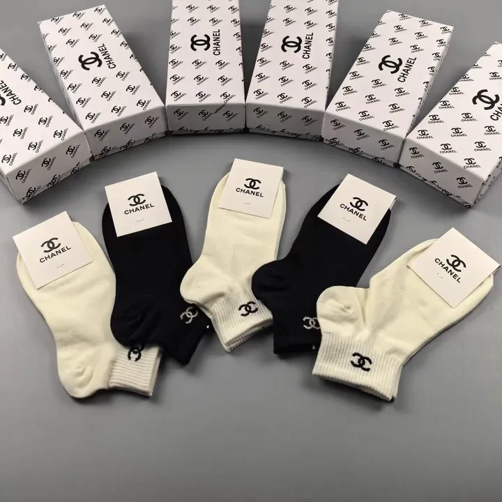 スーパーコピー シャネル 靴下