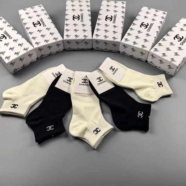 スーパーコピー シャネル 靴下