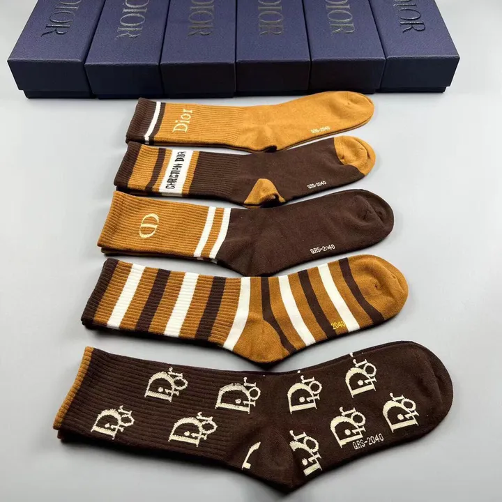 スーパーコピー ディオール 靴下