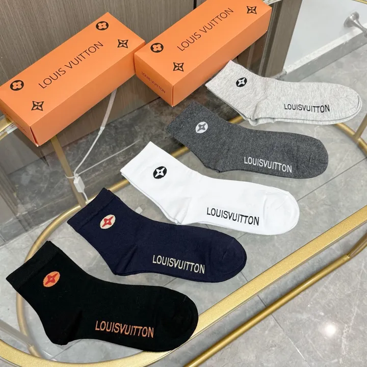 スーパーコピー ルイヴィトン 靴下