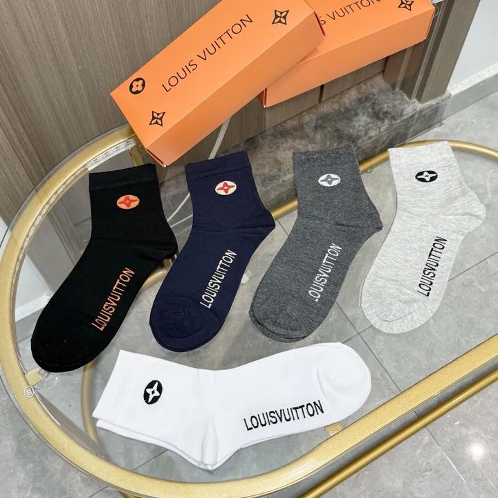 スーパーコピー ルイヴィトン 靴下