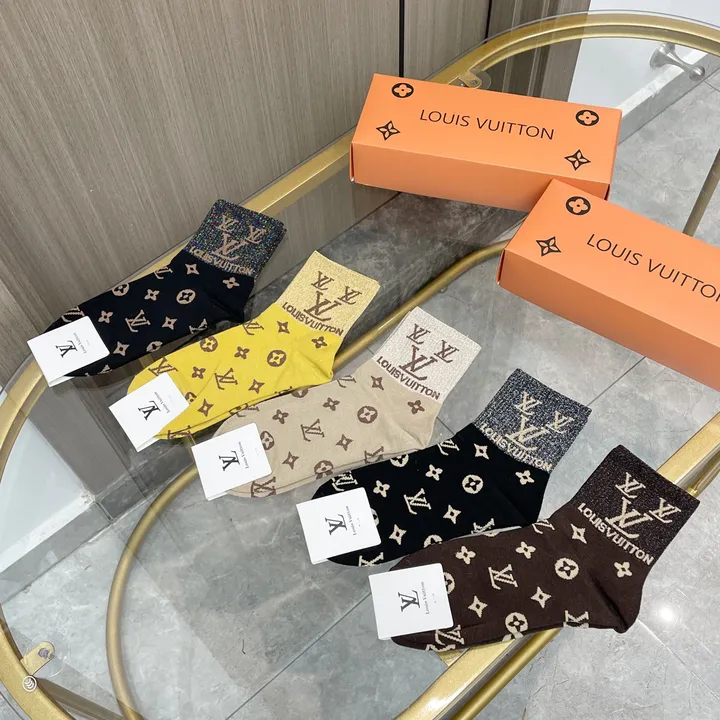 スーパーコピー ルイヴィトン 靴下