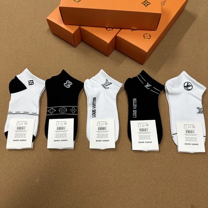 スーパーコピー ルイヴィトン 靴下