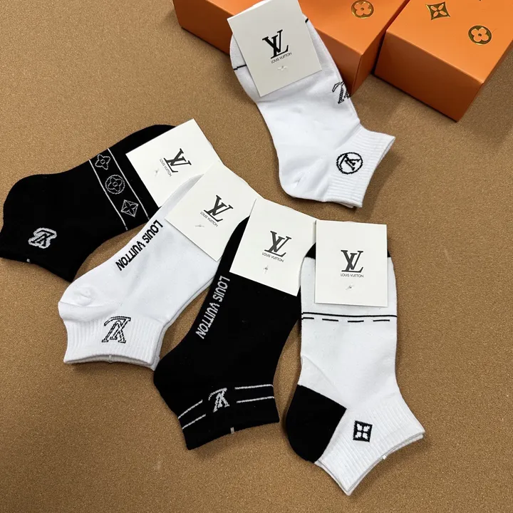 スーパーコピー ルイヴィトン 靴下