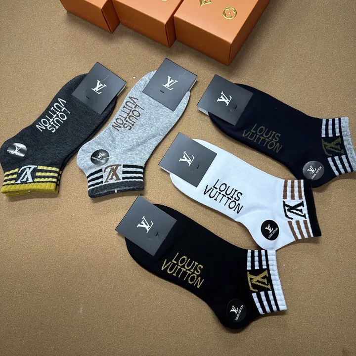 スーパーコピー ルイヴィトン 靴下