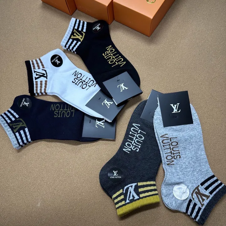 スーパーコピー ルイヴィトン 靴下