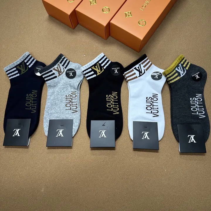 スーパーコピー ルイヴィトン 靴下