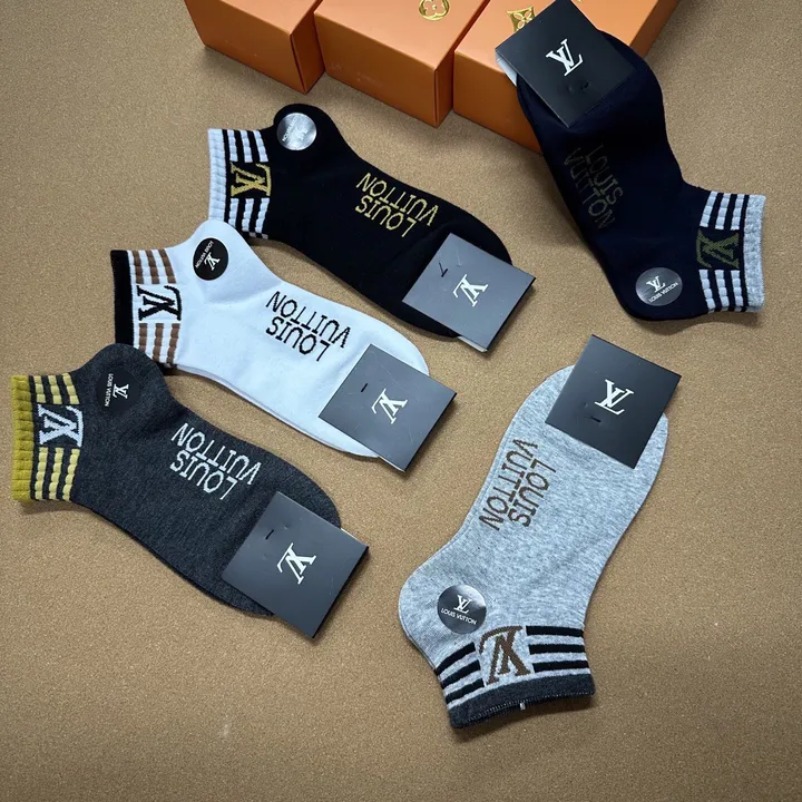 スーパーコピー ルイヴィトン 靴下