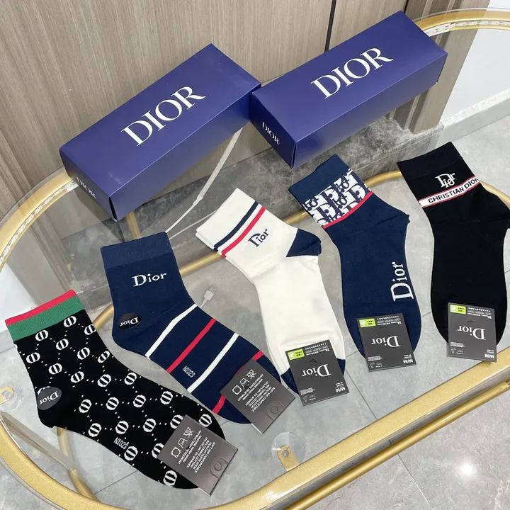 スーパーコピー ディオール 靴下