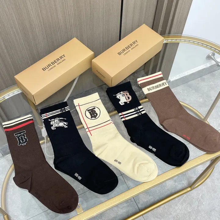 スーパーコピー プラダ 靴下