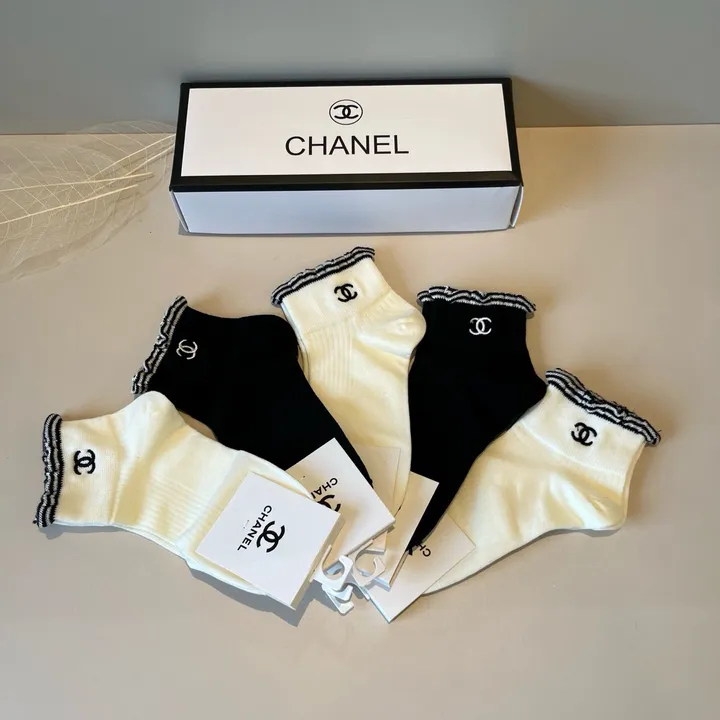 スーパーコピー シャネル 靴下