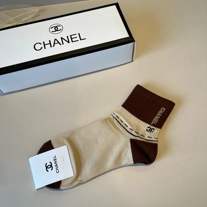 スーパーコピー シャネル 靴下