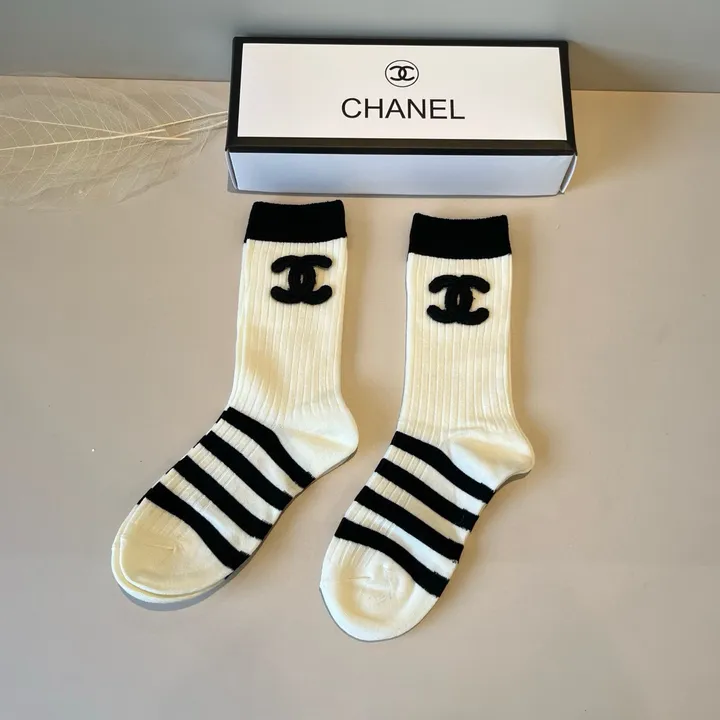 スーパーコピー シャネル 靴下