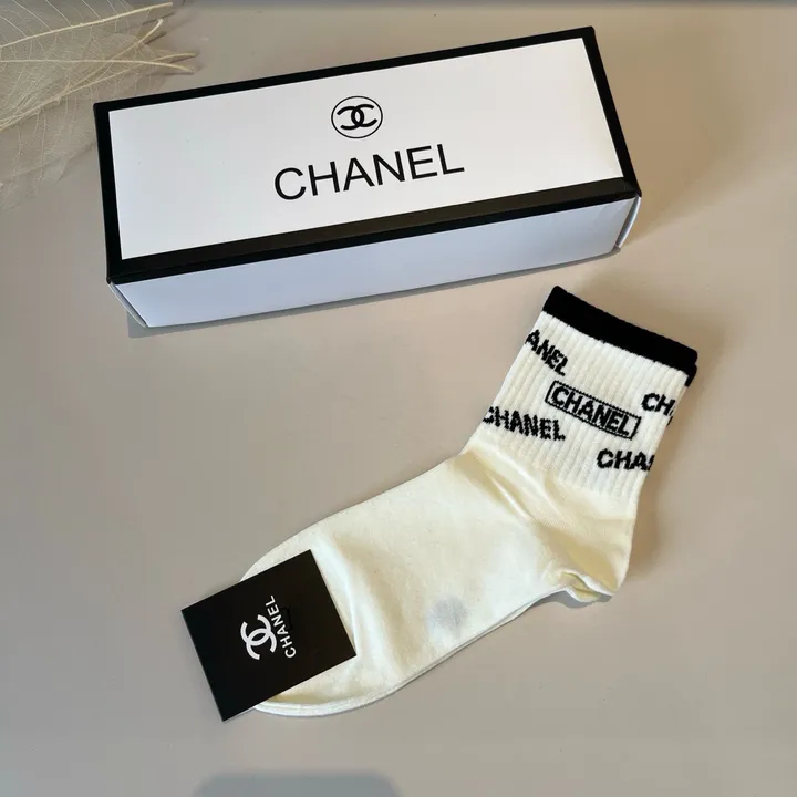 スーパーコピー シャネル 靴下